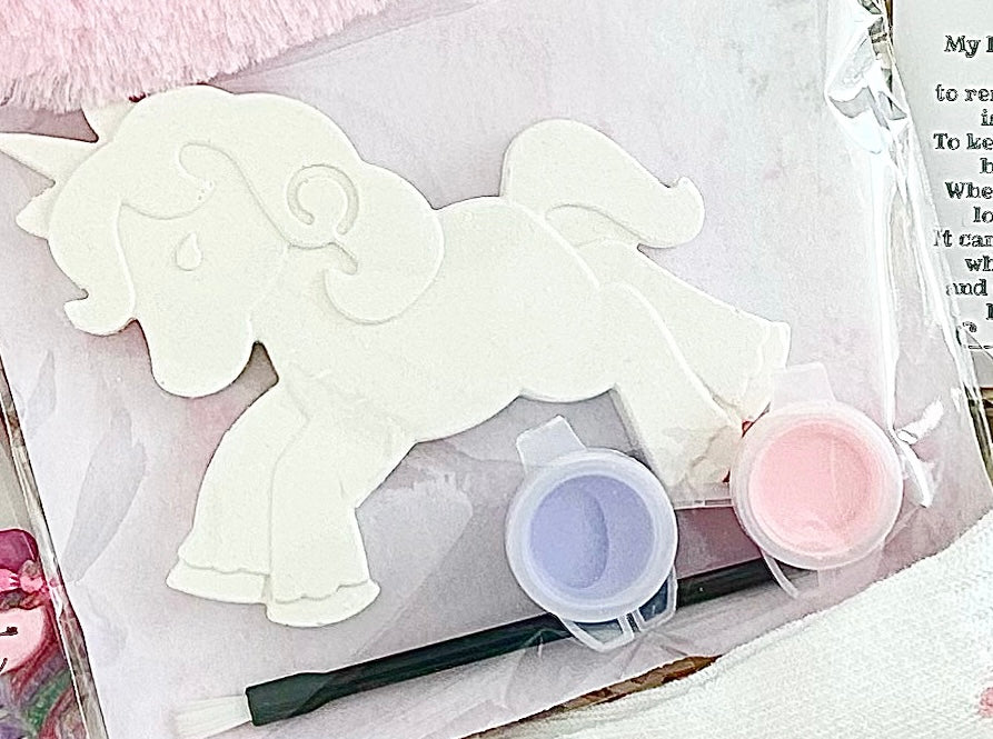 Unicorn Spa Gift Box for Girls – Birthday Gift, Tween Pamper Kit, Self Care Set, Unicorn Bath Set , Cute Sleepover Gift, Unicorn Party Bag