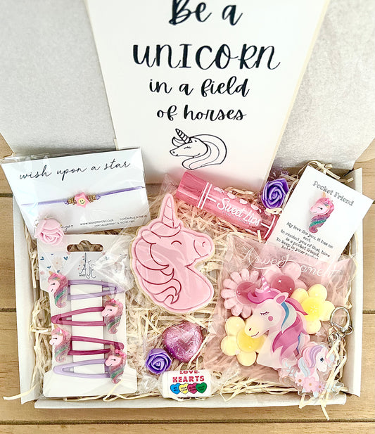 Unicorn Spa Gift Box for Girls – Birthday Gift, Tween Pamper Kit, Self Care Set, Unicorn Bath Set , Cute Sleepover Gift, Unicorn Party Bag